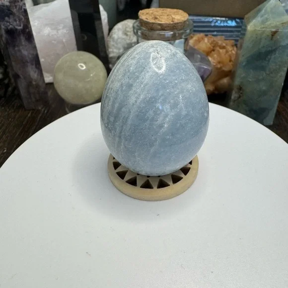 Blue Calcite Egg - Picture 1 of 3